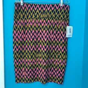 LuLaRoe Cassie Skirt. Pink Navy Mustard. Large.
